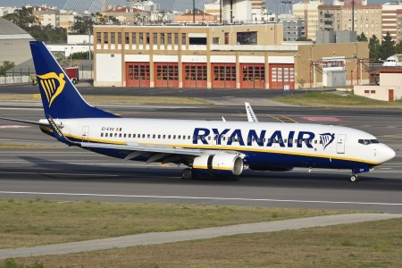 Stamattina volo in ritardo Ryanair Skiathos Bari di quattro ore