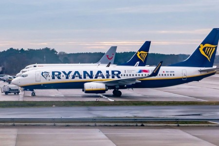 Volo in ritardo Ryanair Venezia Brindisi di quasi 4 ore