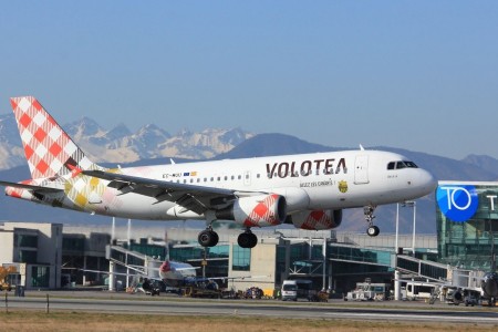 Volo in ritardo Volotea Bari Olbia di oltre tre ore