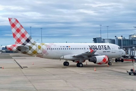 Volo in ritardo Volotea Lampedusa Bologna di oltre 3 ore